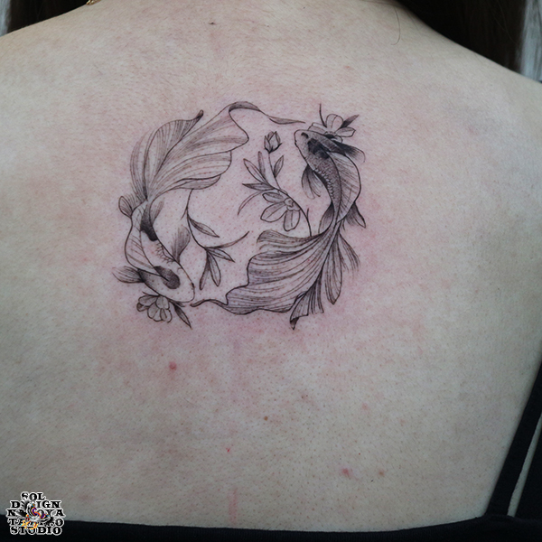 名古屋　タトゥー　女性